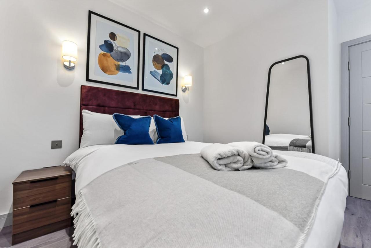 Amazing 2 Bedroom Apartment In Greater London Exterior photo